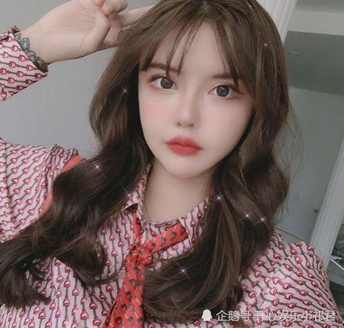 娱乐吃瓜君韩安冉,从网红到明星,她如何成为娱乐界的“吃瓜女王”? 第2张 娱乐吃瓜君韩安冉,从网红到明星,她如何成为娱乐界的“吃瓜女王”? 第2张